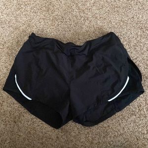 Preowned zyia shorts. XL.